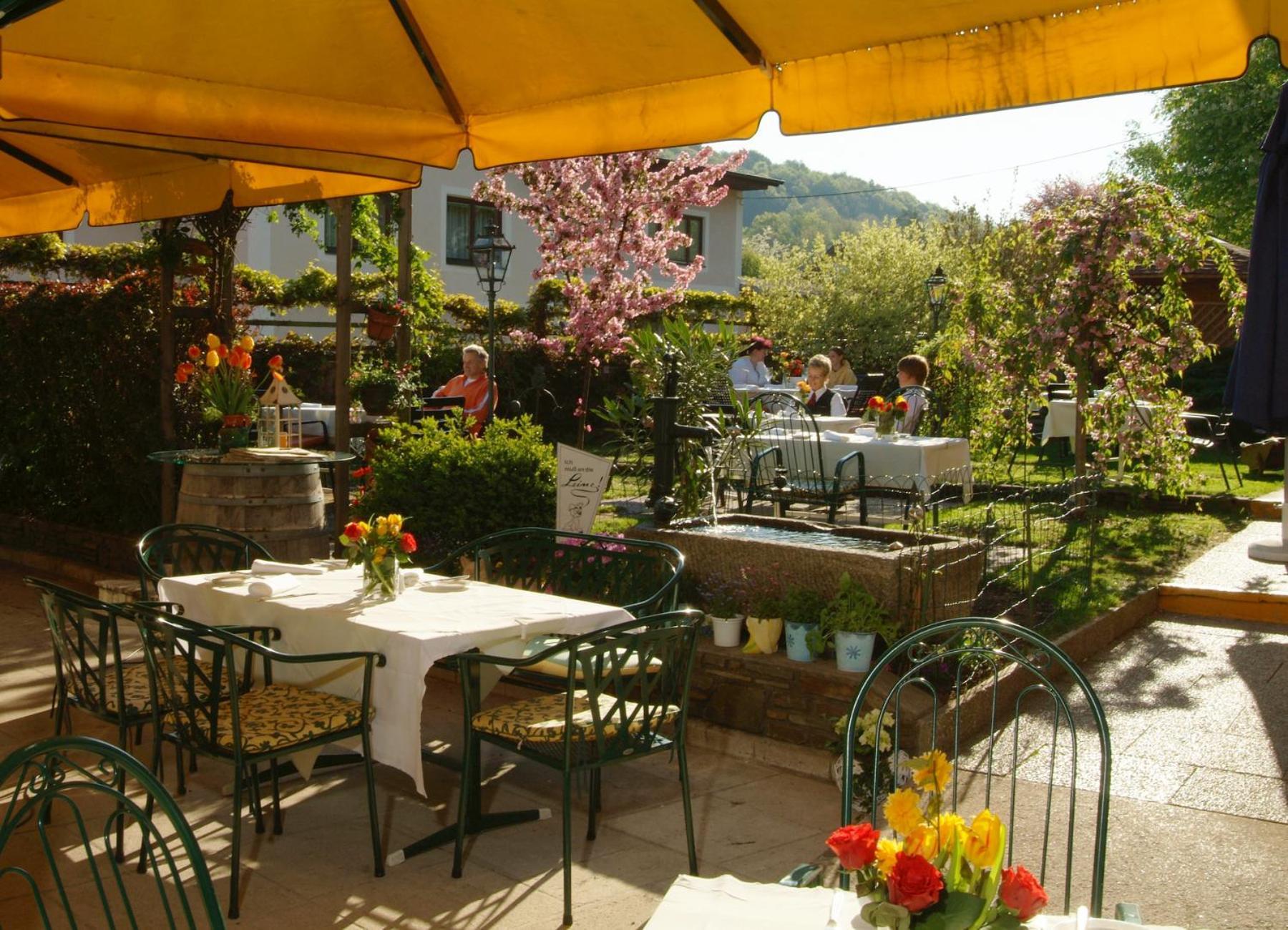 Landgasthof Zur Linde Laaben Luaran gambar