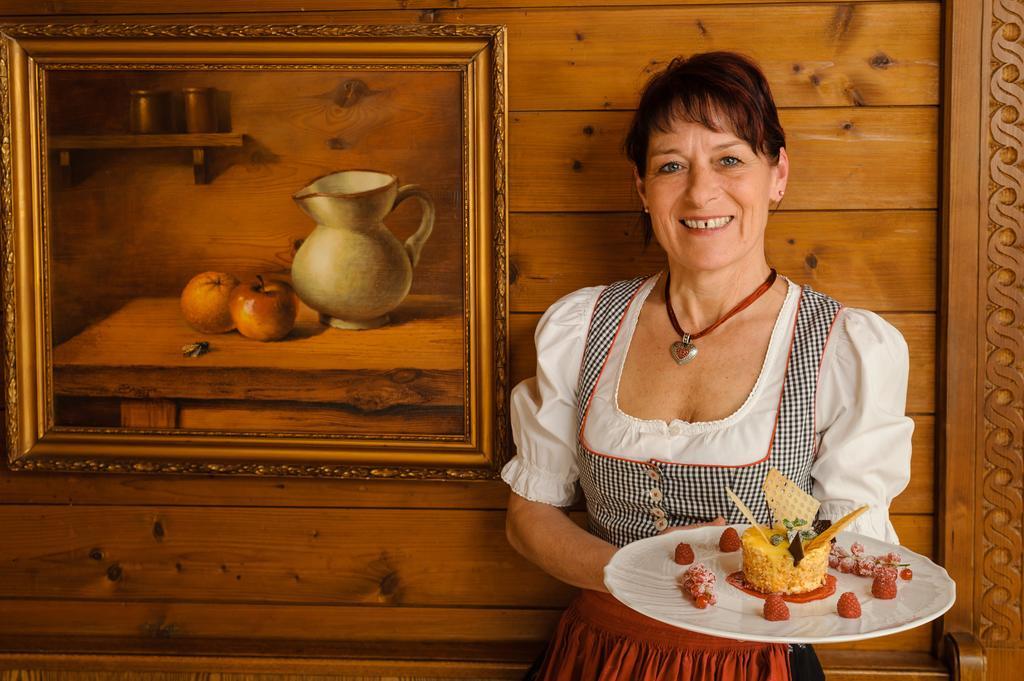 Landgasthof Zur Linde Laaben Luaran gambar